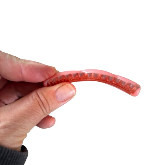 Vintage Pink Plastic Side Hair Comb Chunky Twist Made in USA 3 1/4” GUC - Picture 8 of 10